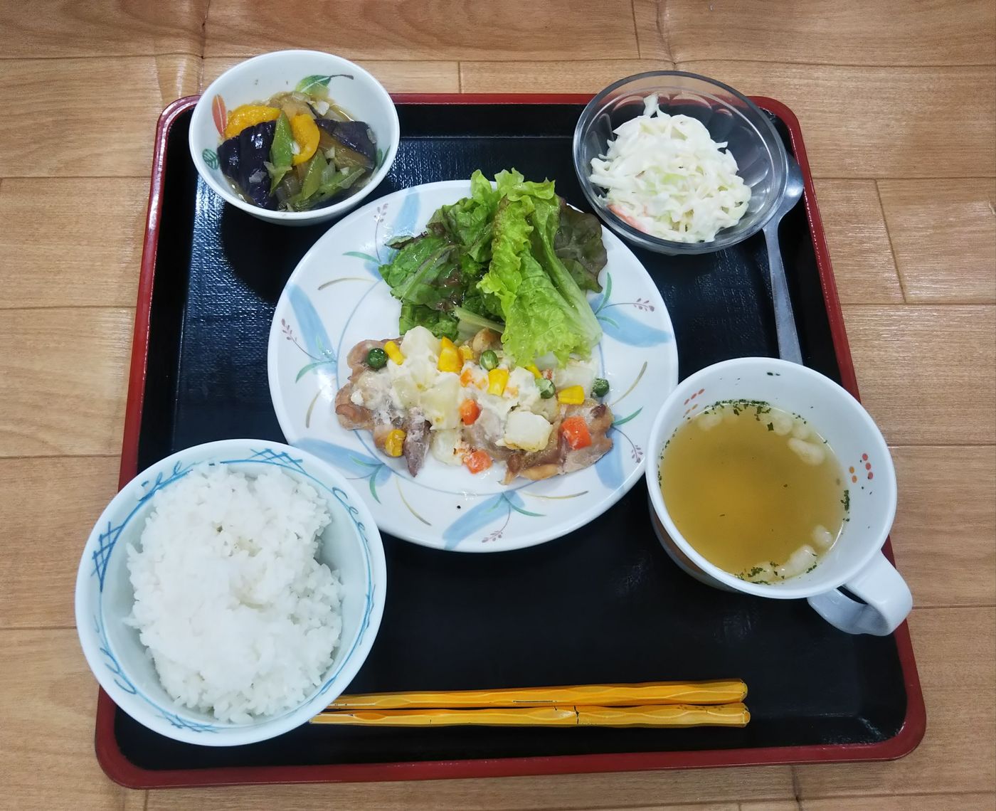 お食事