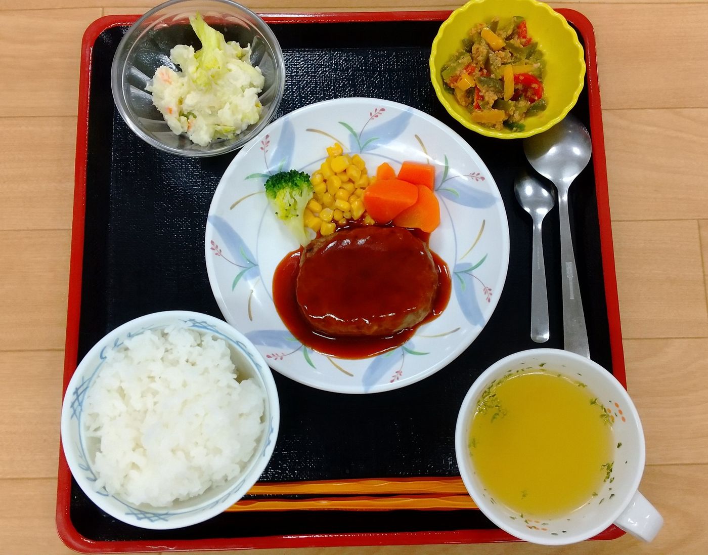 お食事